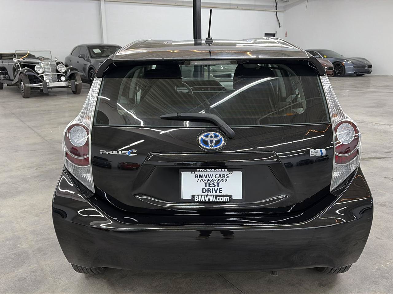 Used 2014 Toyota Prius C Two FWD image 9