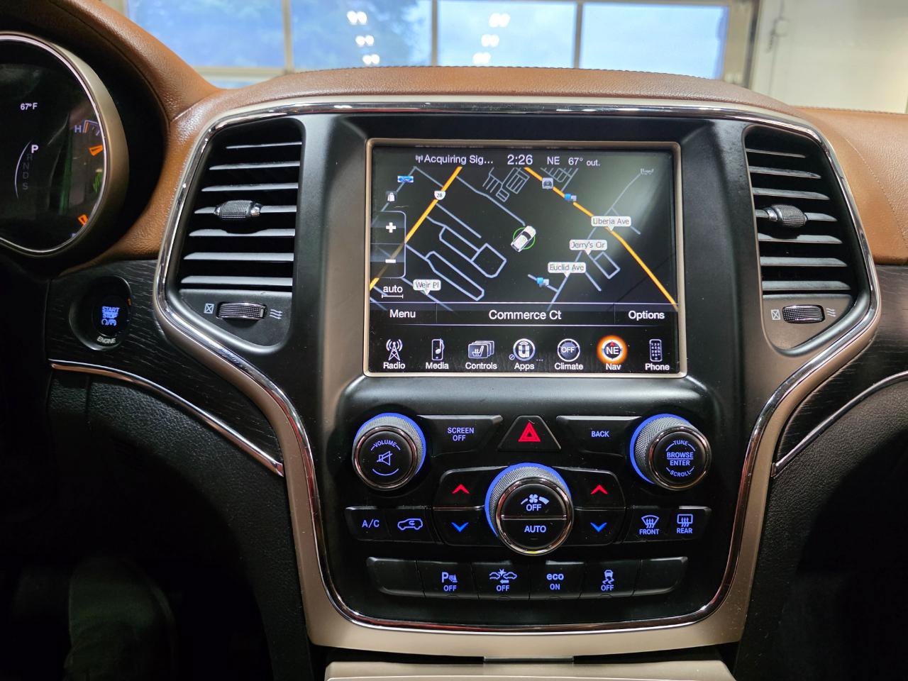 Used 2015 Jeep Grand Cherokee Summit AWD/4WD image 32