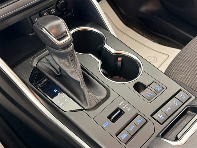 Used 2021 Toyota Highlander LE image 16