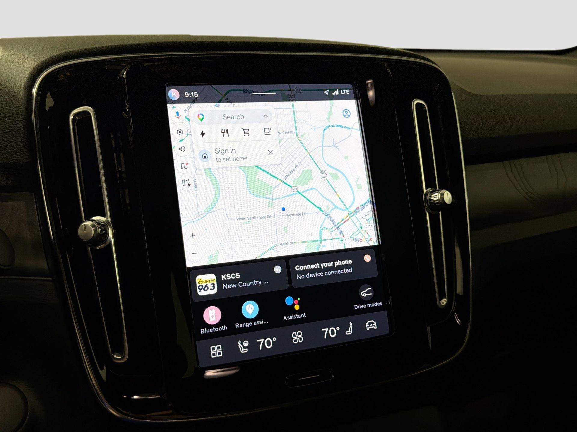 Certified 2023 Volvo C40 P8 Recharge Ultimate w/ Protection Package Premier AWD/4WD image 13