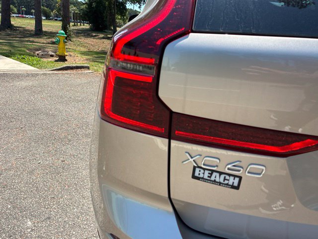 New 2026 Volvo XC60 B5 Plus w/ Protection Package Premier AWD/4WD image 14