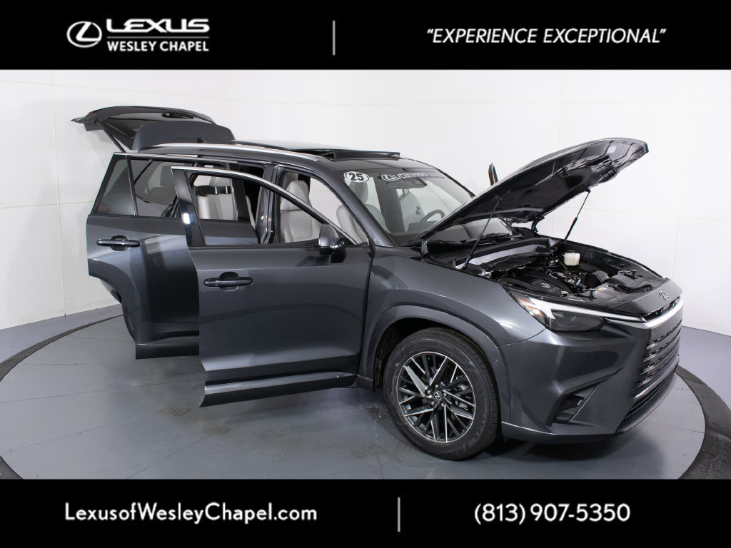Used 2025 Lexus TX 350 AWD w/ Technology Package image 11