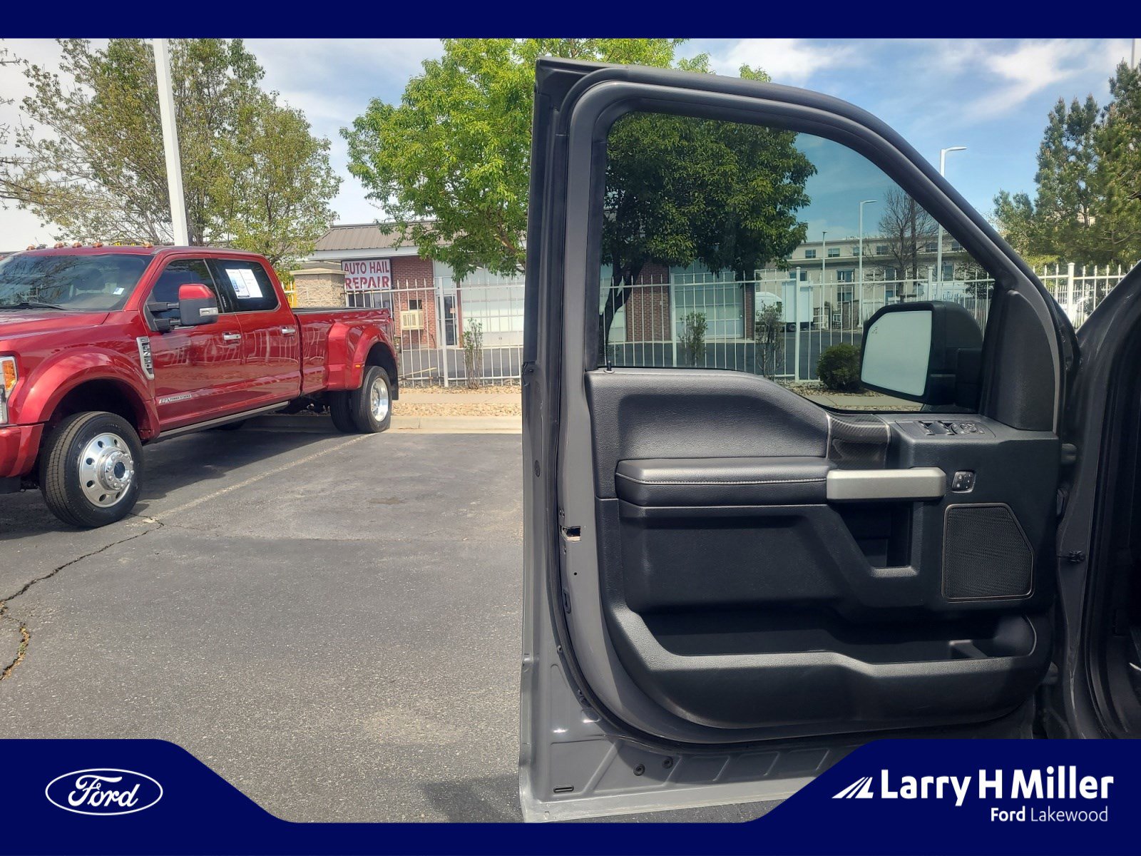 Used 2018 Ford F150 Raptor w/ Equipment Group 802A Luxury image 13