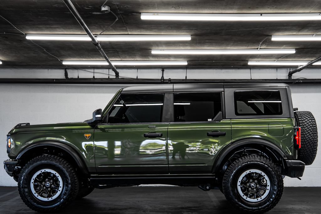 Used 2022 Ford Bronco Badlands AWD/4WD image 2