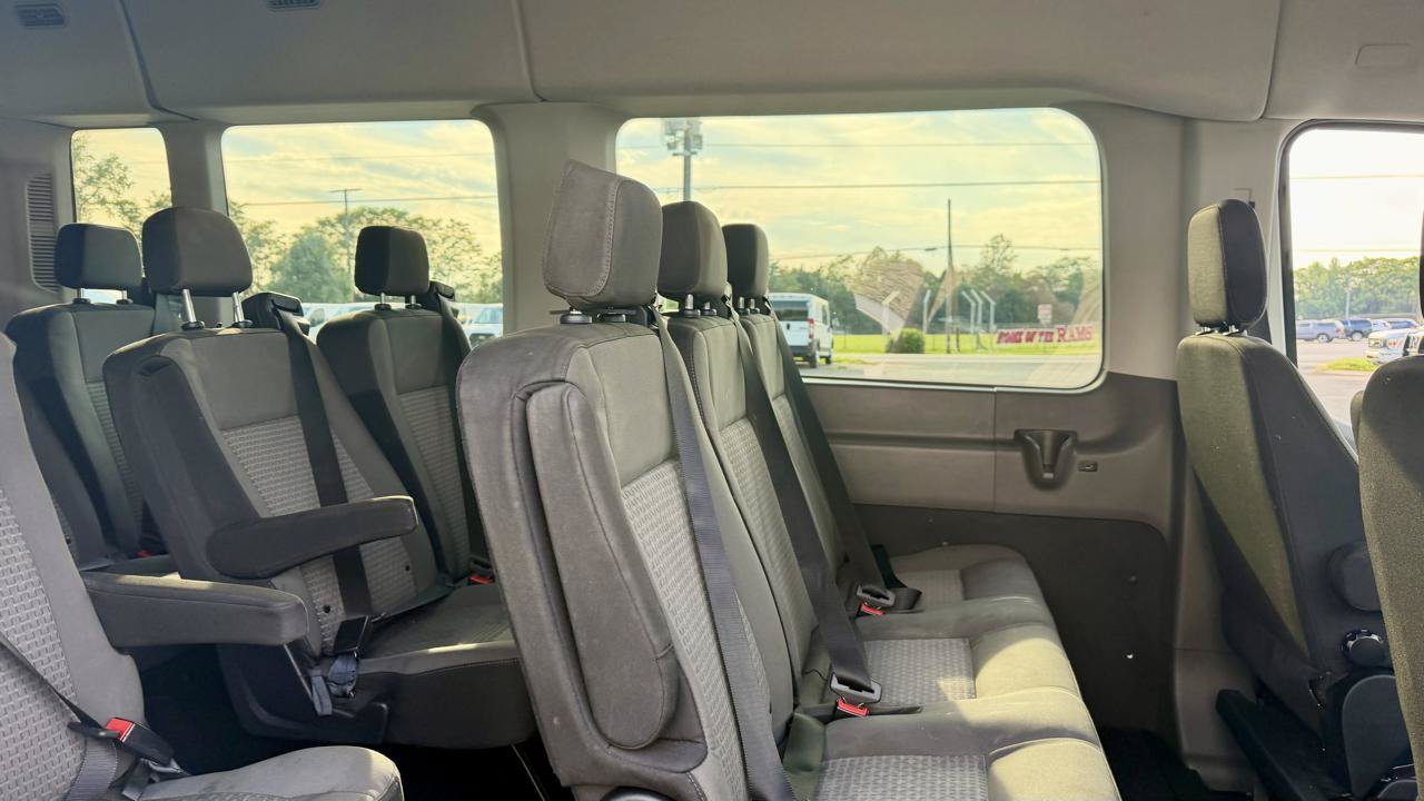 Used 2024 Ford Transit 350 XLT RWD image 11