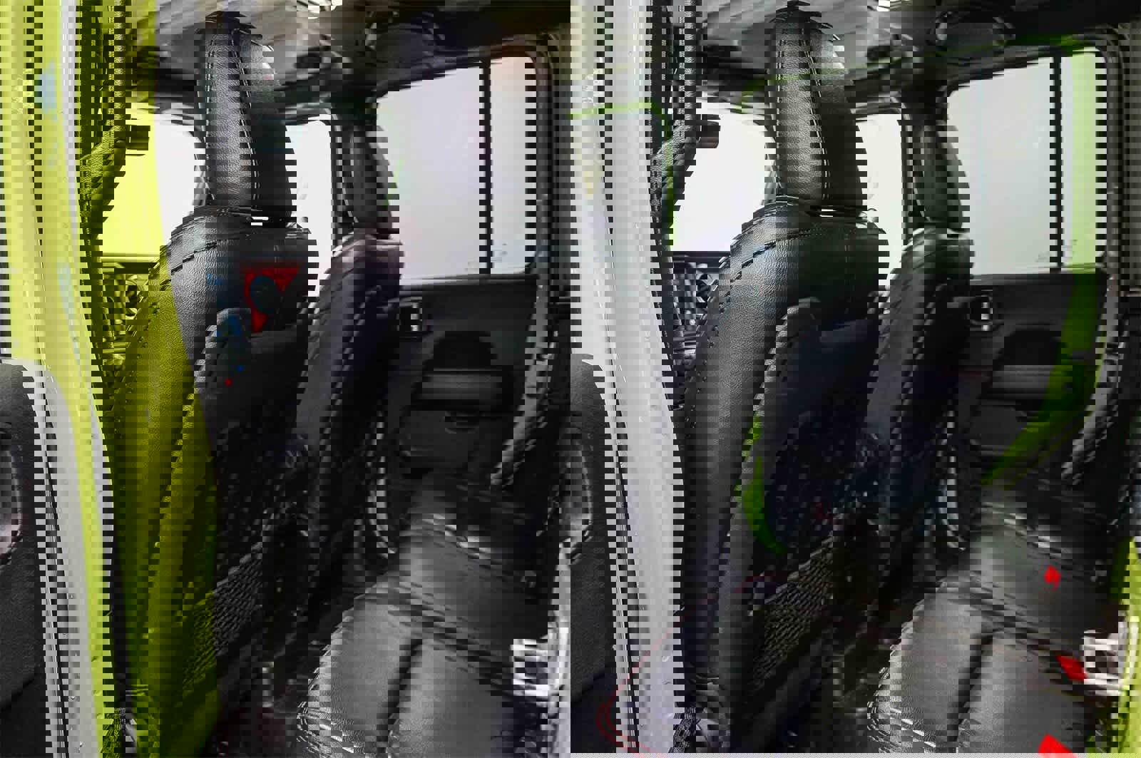 Used 2021 Jeep Wrangler Unlimited Rubicon w/ Xtreme Recon 35" Tire Package image 18