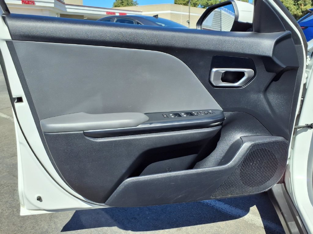 Certified 2025 Kia K4 FWD image 11