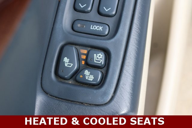 Used 2005 Cadillac De Ville w/ Limited Edition Package image 14