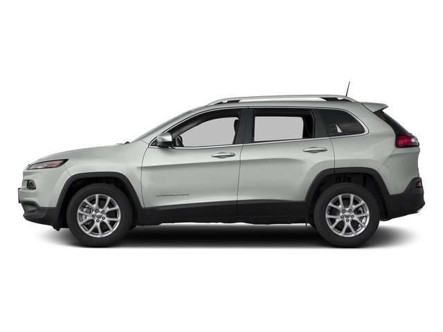 Used 2018 Jeep Cherokee Latitude w/ Altitude Package FWD image 3