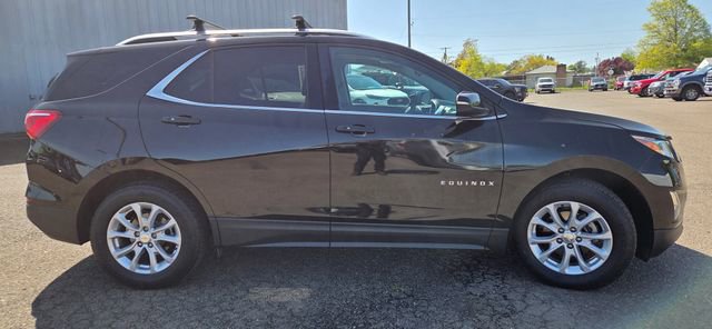 Used 2018 Chevrolet Equinox LT w/ Sun & Infotainment Package AWD/4WD image 4