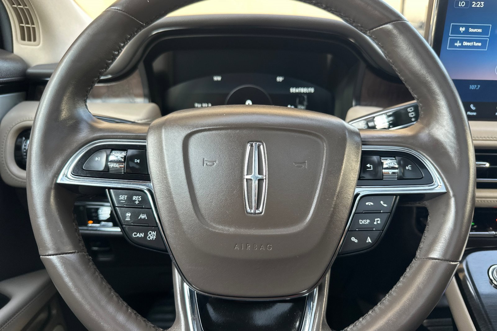 Used 2022 Lincoln Nautilus Reserve w/ Equipment Group 202A image 22