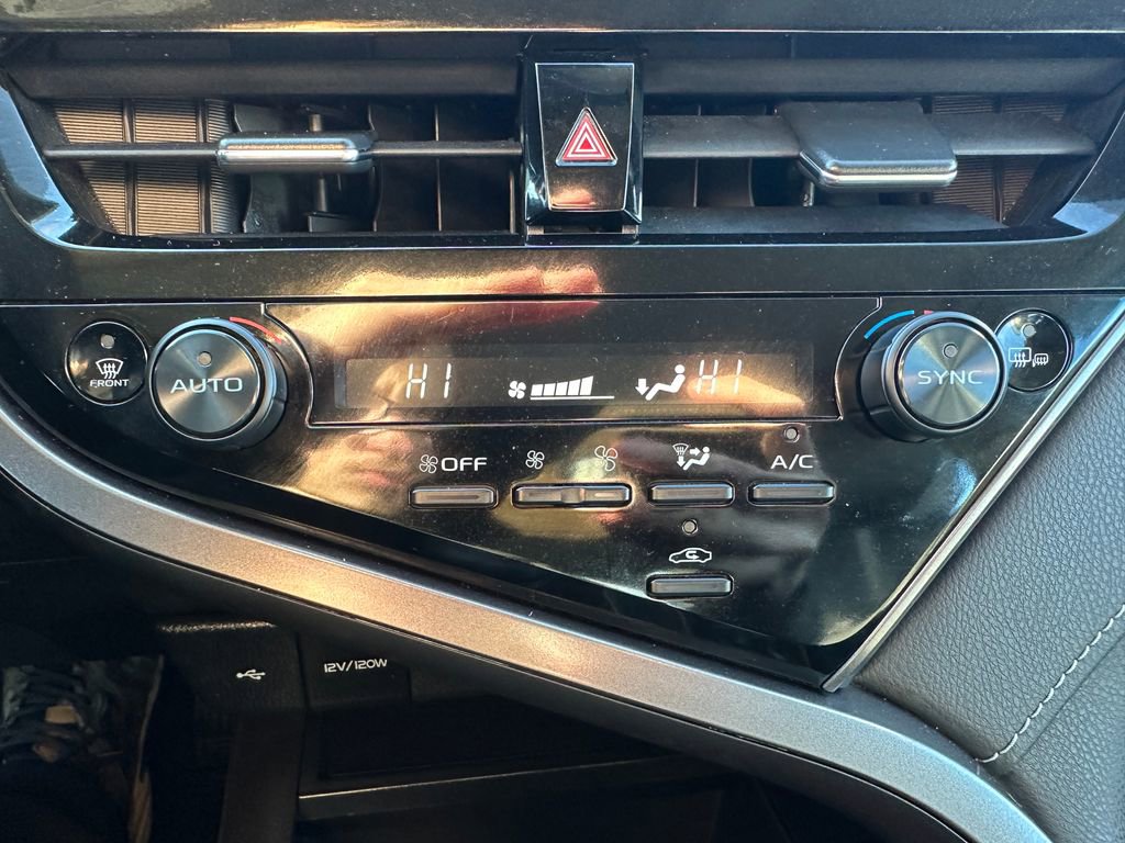 Used 2024 Toyota Camry SE image 17