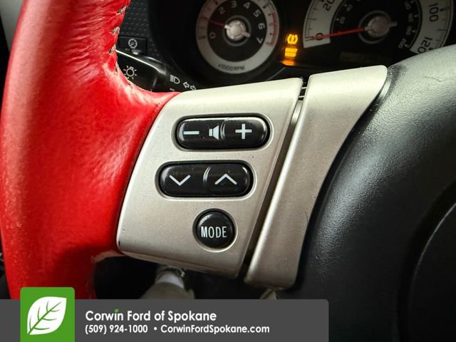 Used 2012 Toyota FJ Cruiser Base image 23