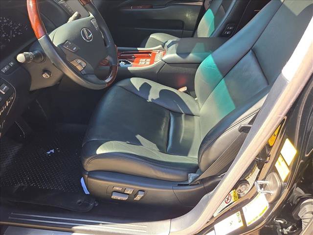 Used 2010 Lexus LS 460 L w/ Luxury Pkg RWD image 15