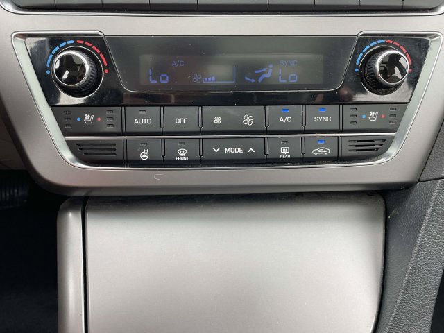 Used 2015 Hyundai Sonata Limited w/ Option Group 06 FWD image 29