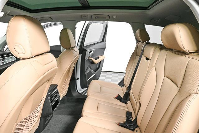 New 2025 Audi Q7 3.0T Premium Plus AWD/4WD image 22