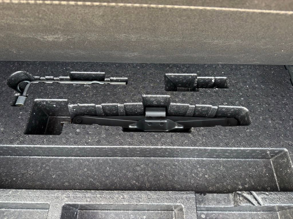 Used 2023 Honda HR-V LX image 26