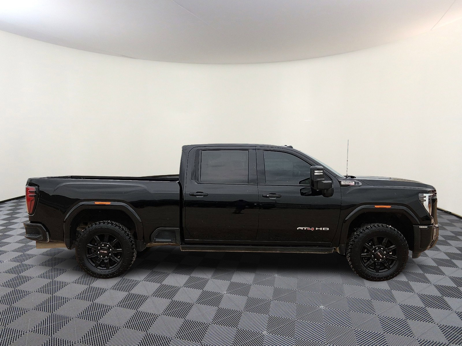 Used 2024 GMC Sierra 2500 AT4 w/ AT4 Premium Plus Package image 5
