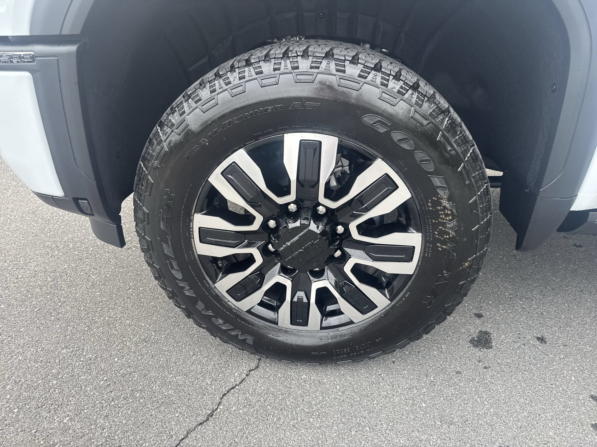 New 2026 GMC Sierra 2500 Denali Ultimate AWD/4WD image 19
