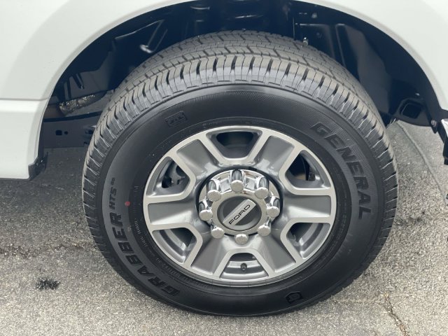 New 2026 Ford F350 Lariat RWD image 33