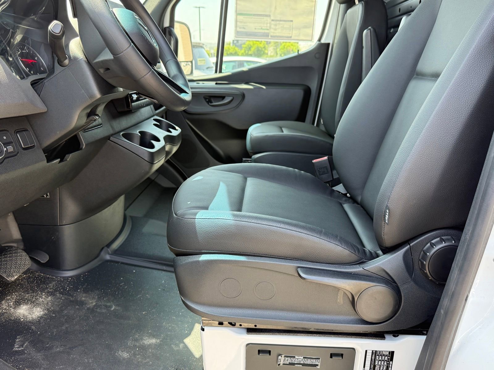 New 2025 Mercedes-Benz Sprinter 2500 image 21