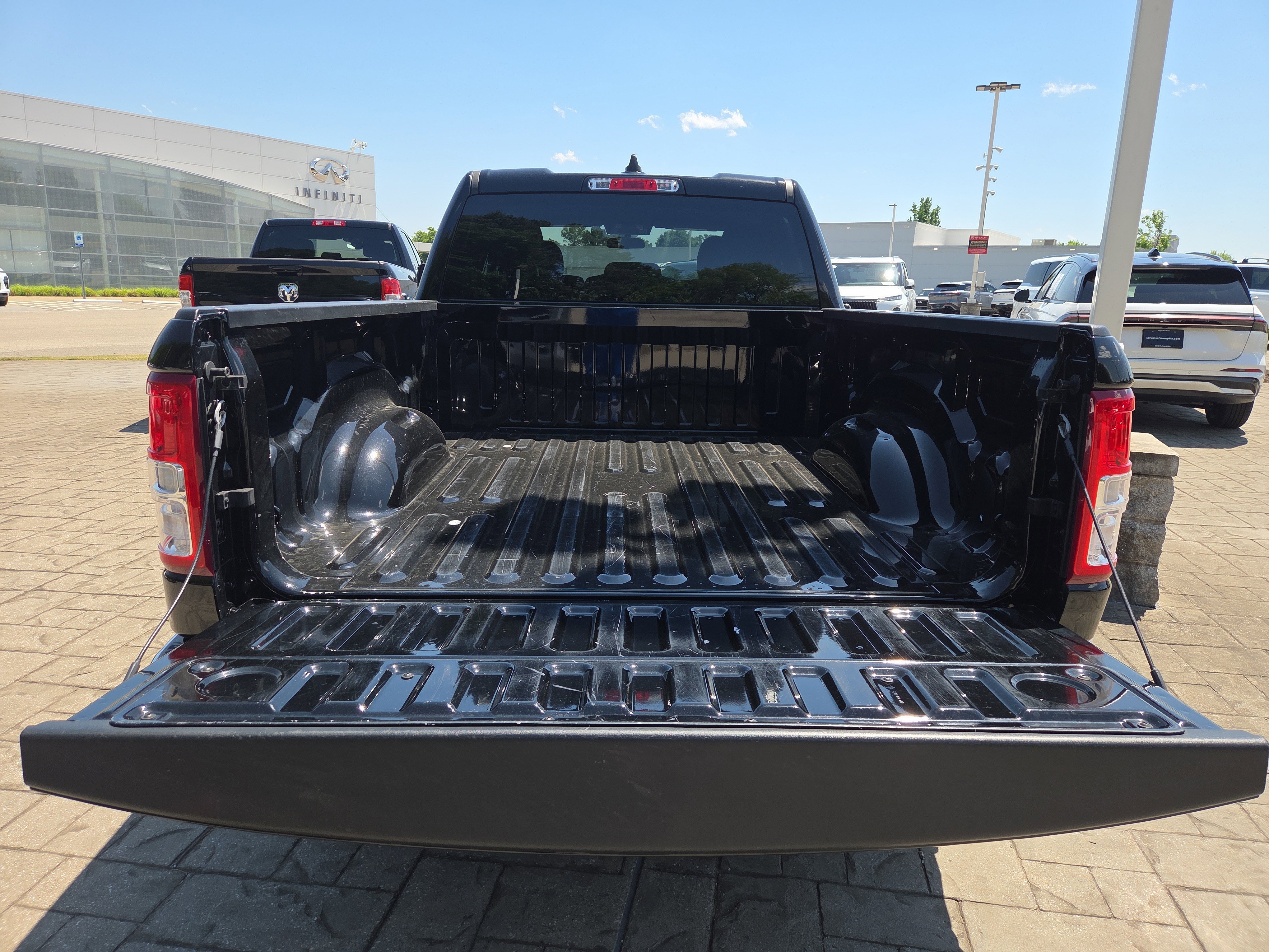 Used 2023 RAM 1500 Big Horn RWD image 9