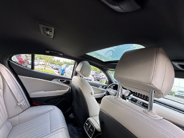 Used 2023 Genesis G70 3.3T w/ Sport Advanced Package RWD image 31