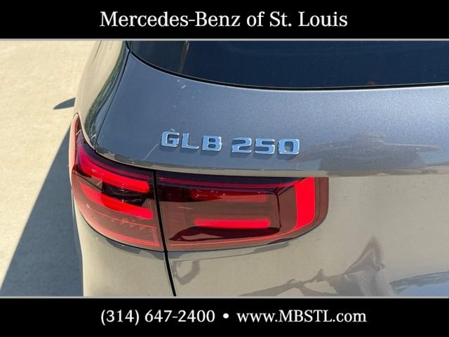 New 2026 Mercedes-Benz GLB 250 4MATIC image 4