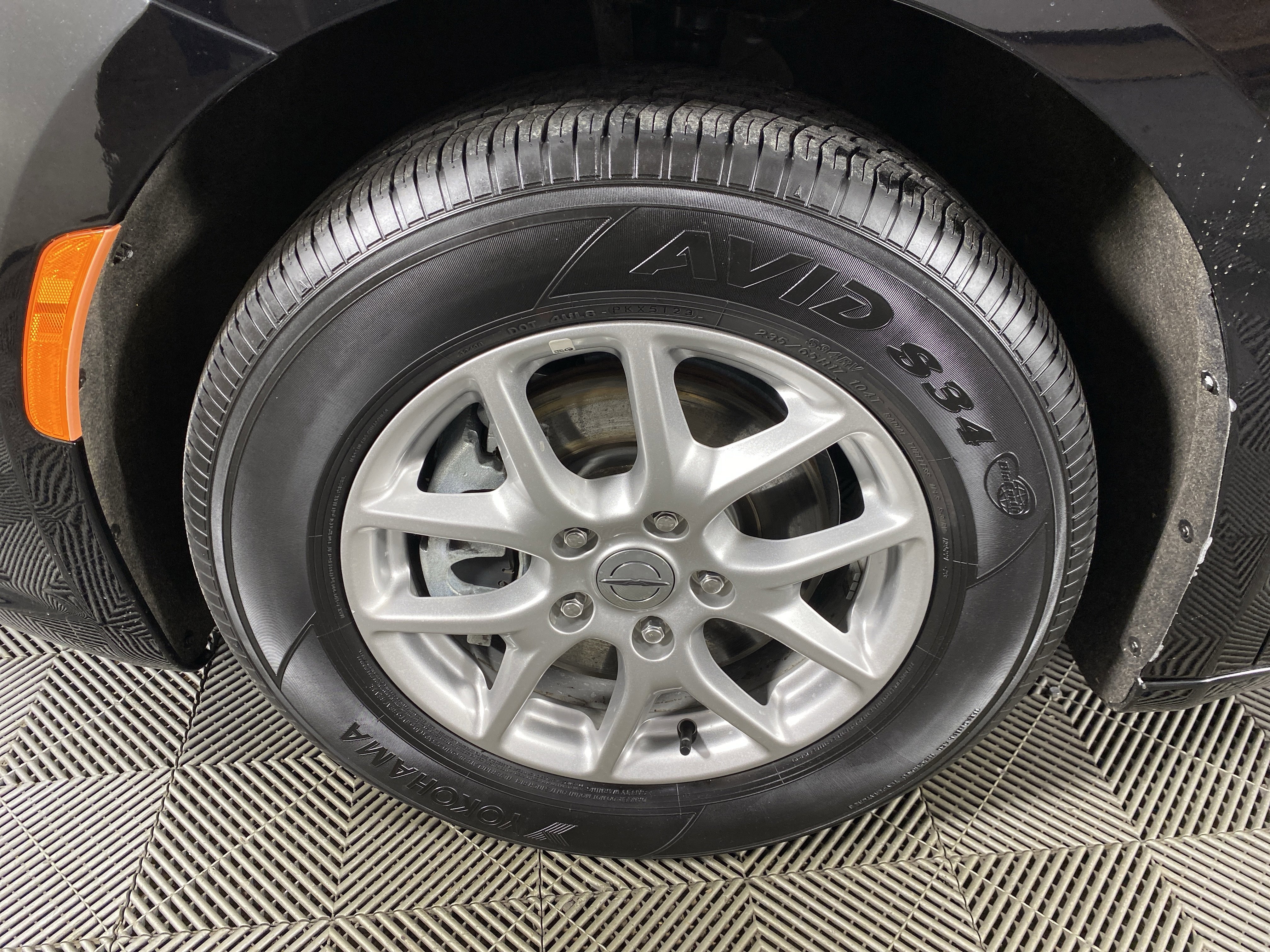 Used 2024 Chrysler Pacifica Touring-L image 12