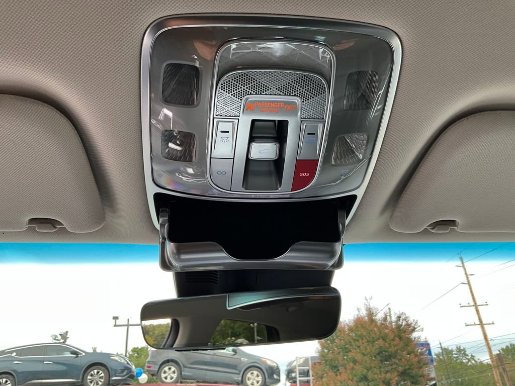 Used 2026 Genesis Electrified GV70 image 44