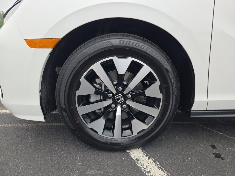 Certified 2026 Honda Odyssey EX-L image 27
