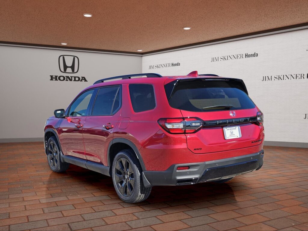 New 2026 Honda Pilot Black Edition image 13