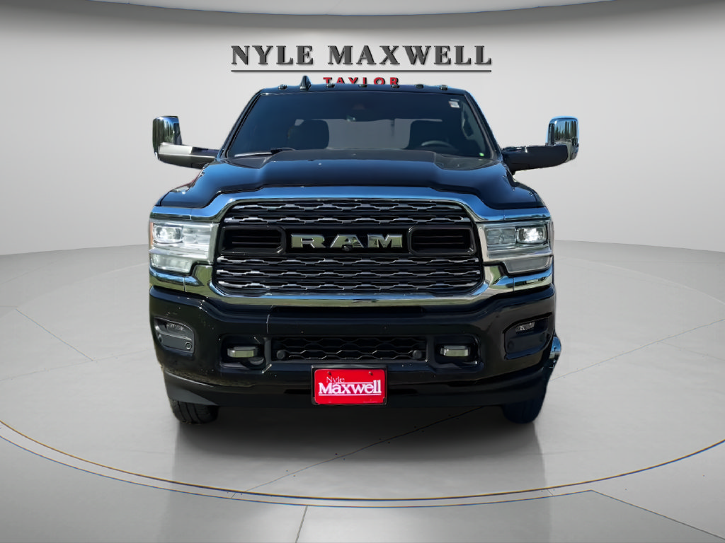 Used 2019 RAM 3500 Limited w/ Max Tow Package AWD/4WD image 2