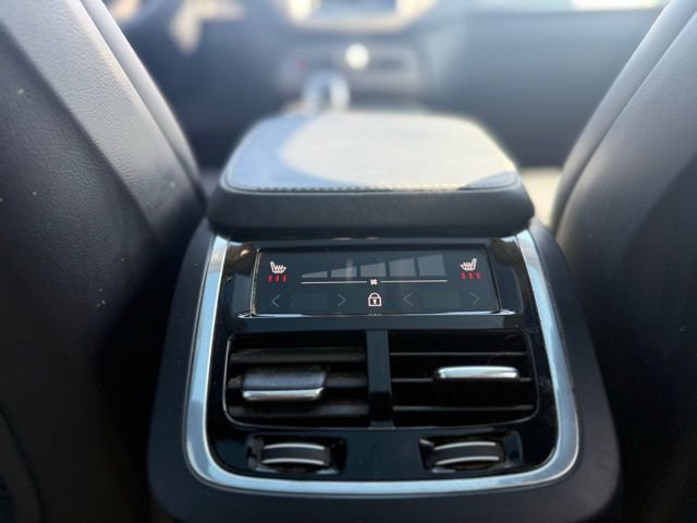 Used 2023 Volvo XC90 B6 Ultimate w/ Protection Package Premier AWD/4WD image 15