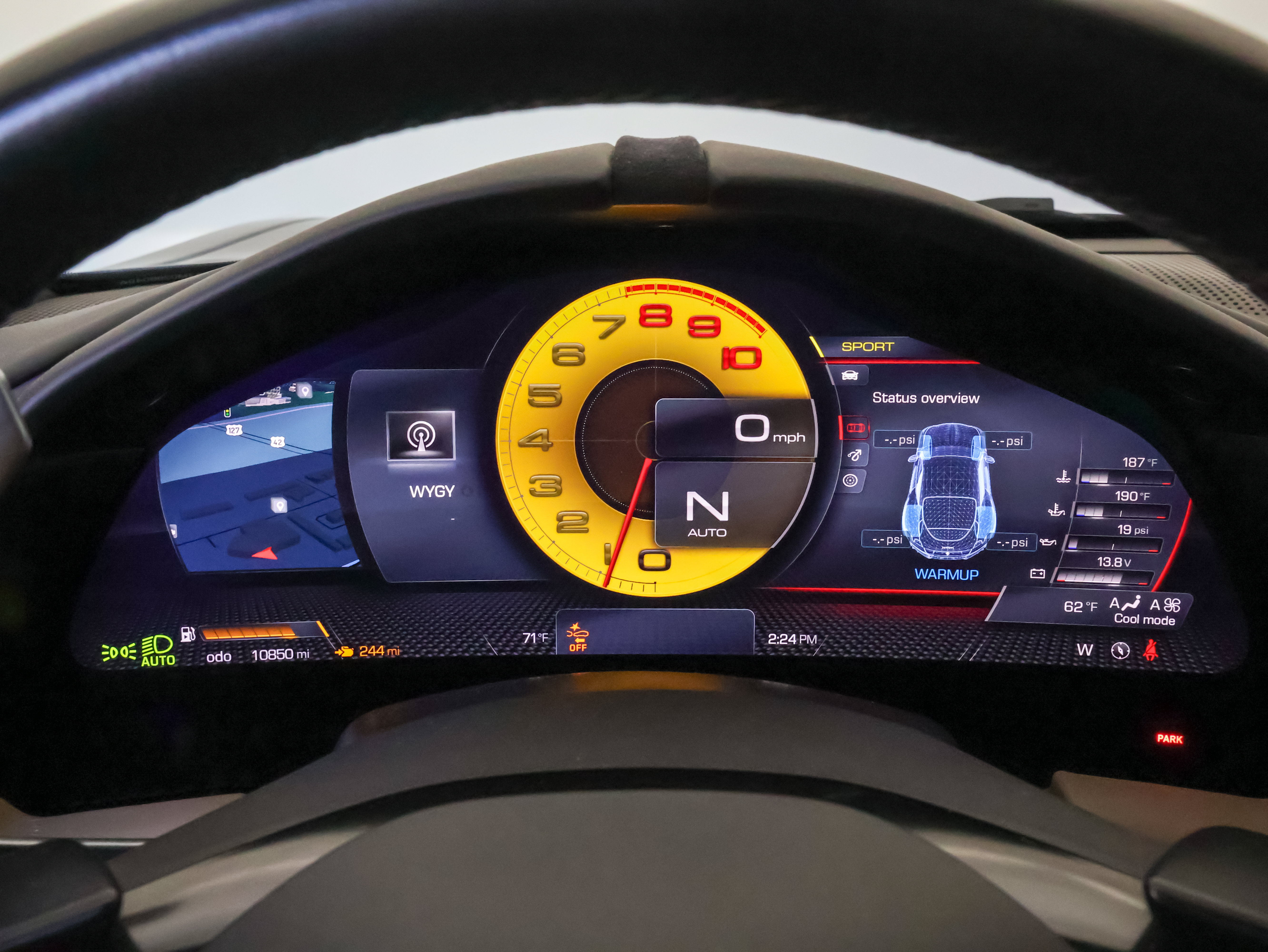 Used 2021 Ferrari Roma RWD image 28
