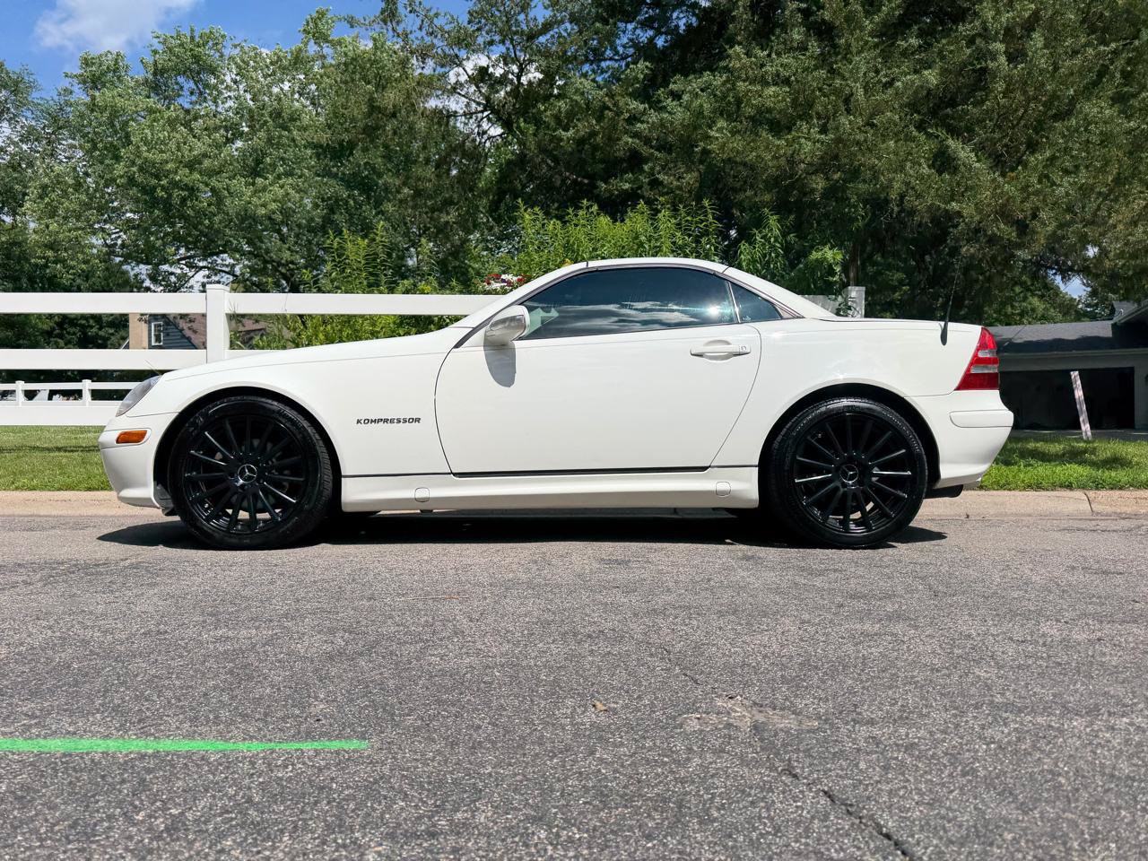 Used 2004 Mercedes-Benz SLK 230 image 2