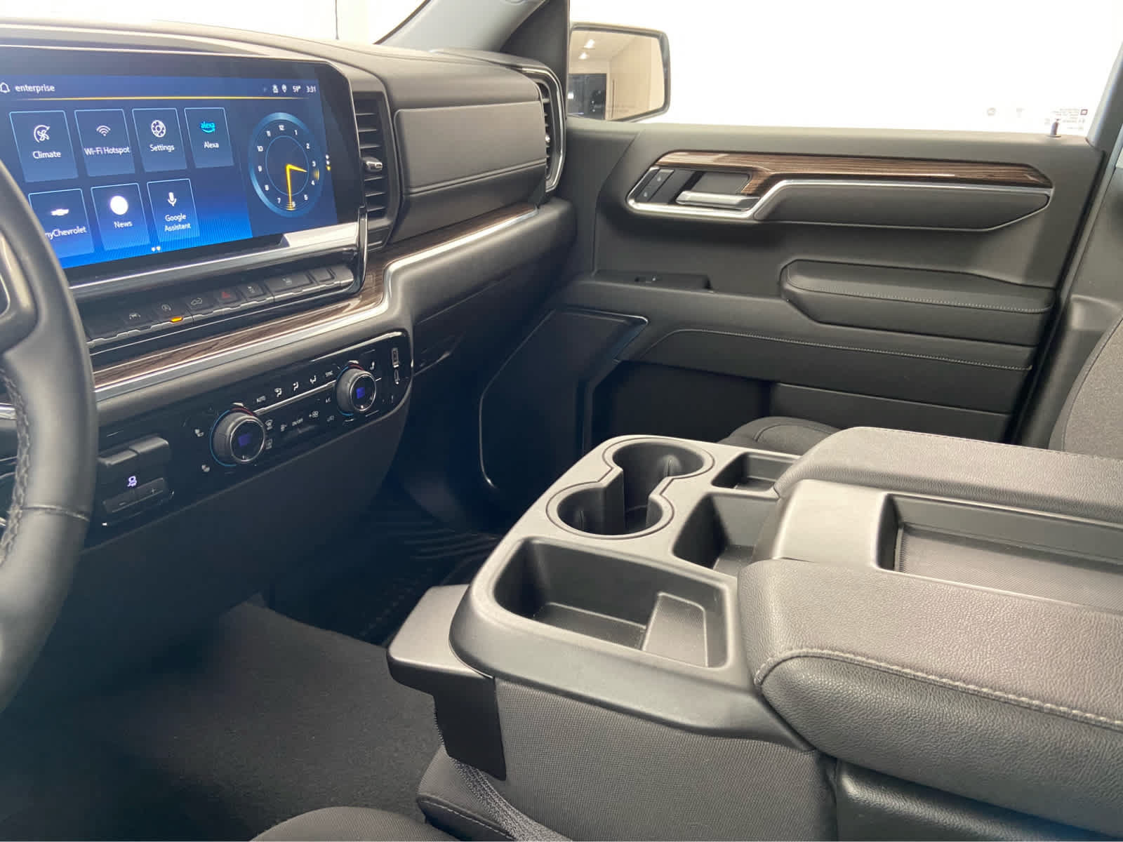 Used 2025 Chevrolet Silverado 1500 LT AWD/4WD image 34