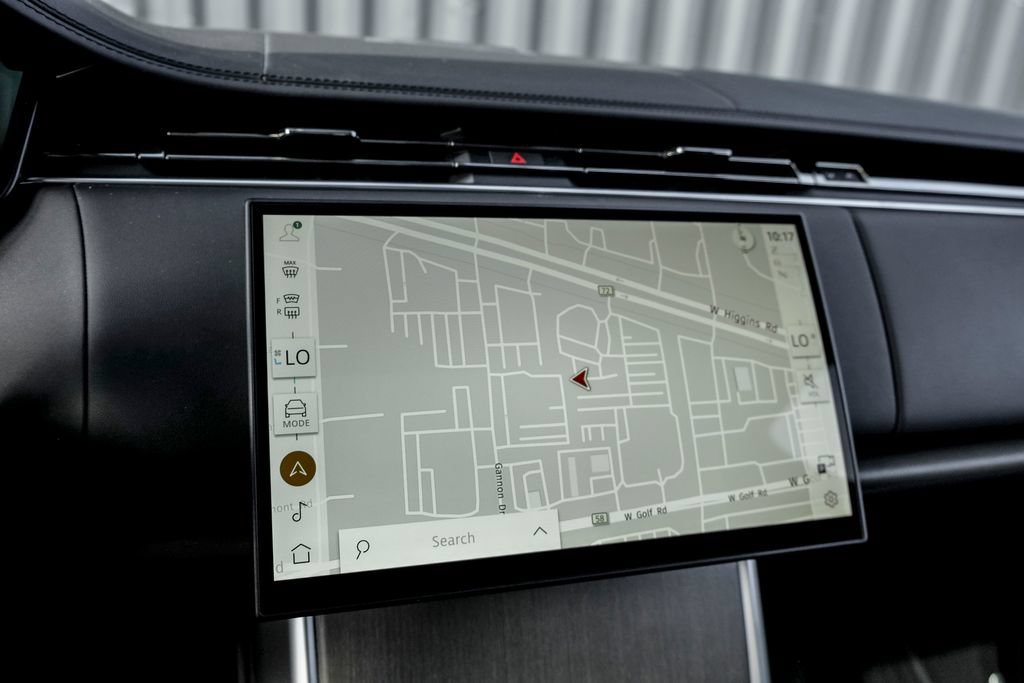 New 2026 Land Rover Range Rover SV AWD/4WD image 13