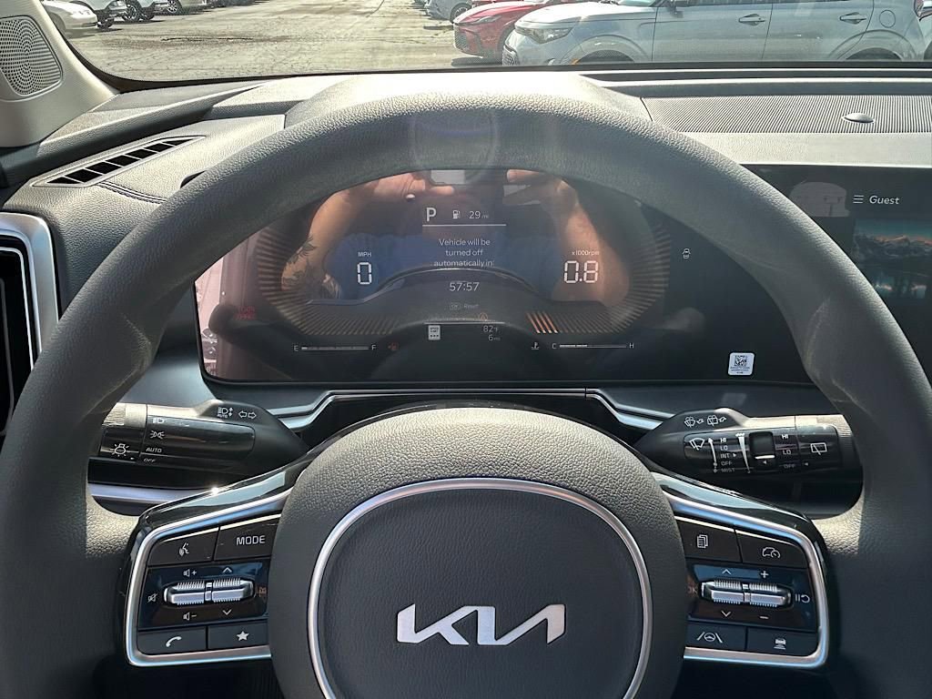 New 2025 Kia Sorento LX image 14