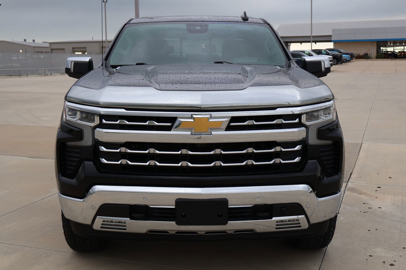 Used 2023 Chevrolet Silverado 1500 LTZ w/ LTZ Premium Package AWD/4WD image 5