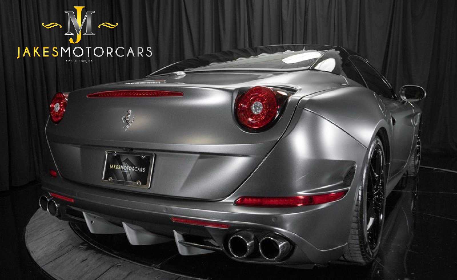 Used 2016 Ferrari California T RWD image 15