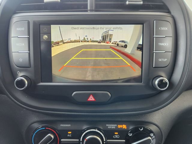 Used 2025 Kia Soul LX image 17