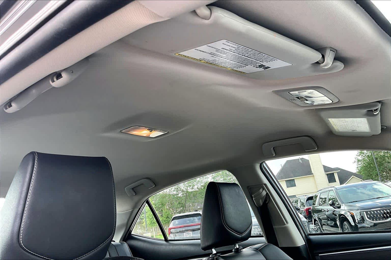Used 2016 Toyota Corolla S image 14