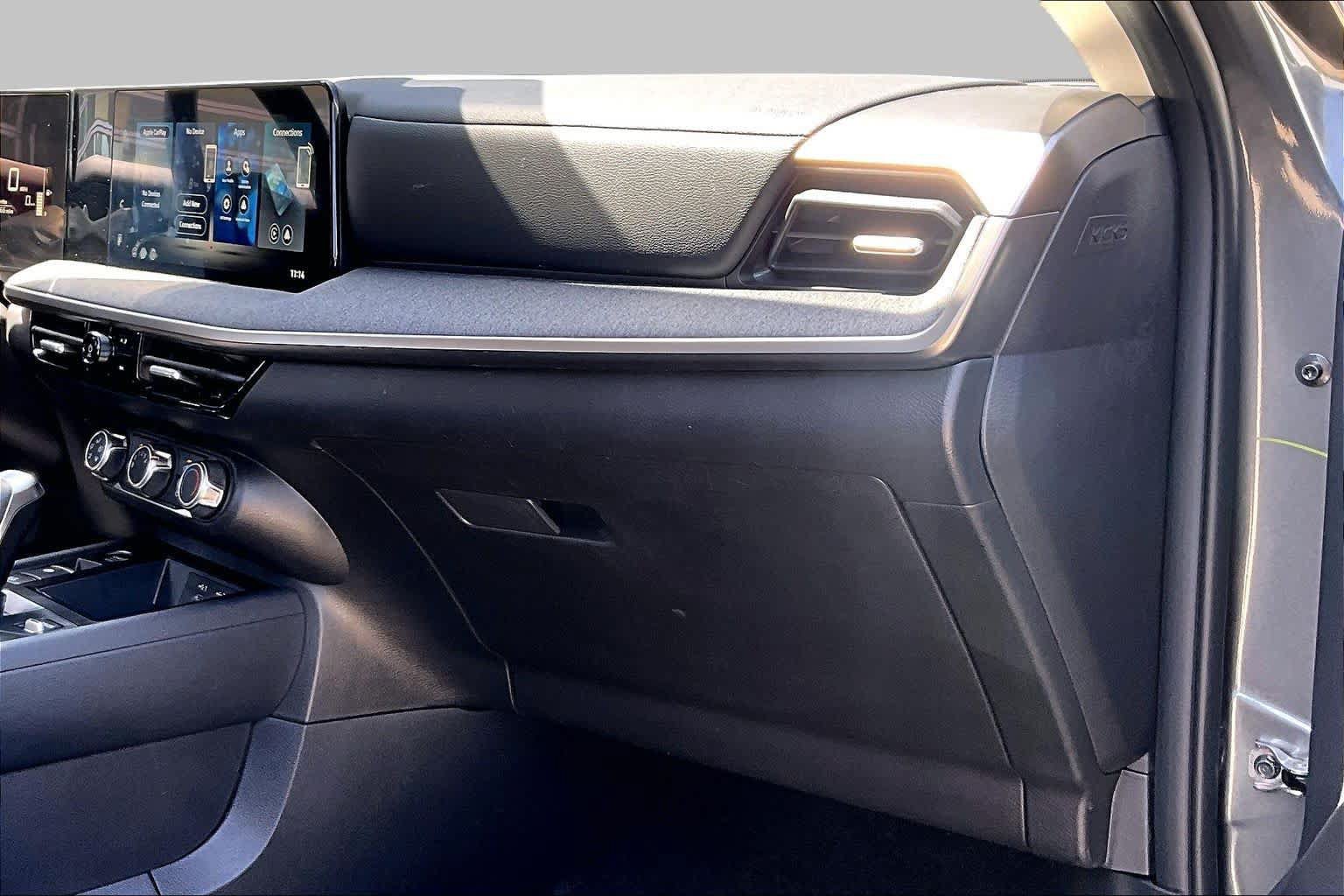 Certified 2026 Nissan Kicks S FWD image 17
