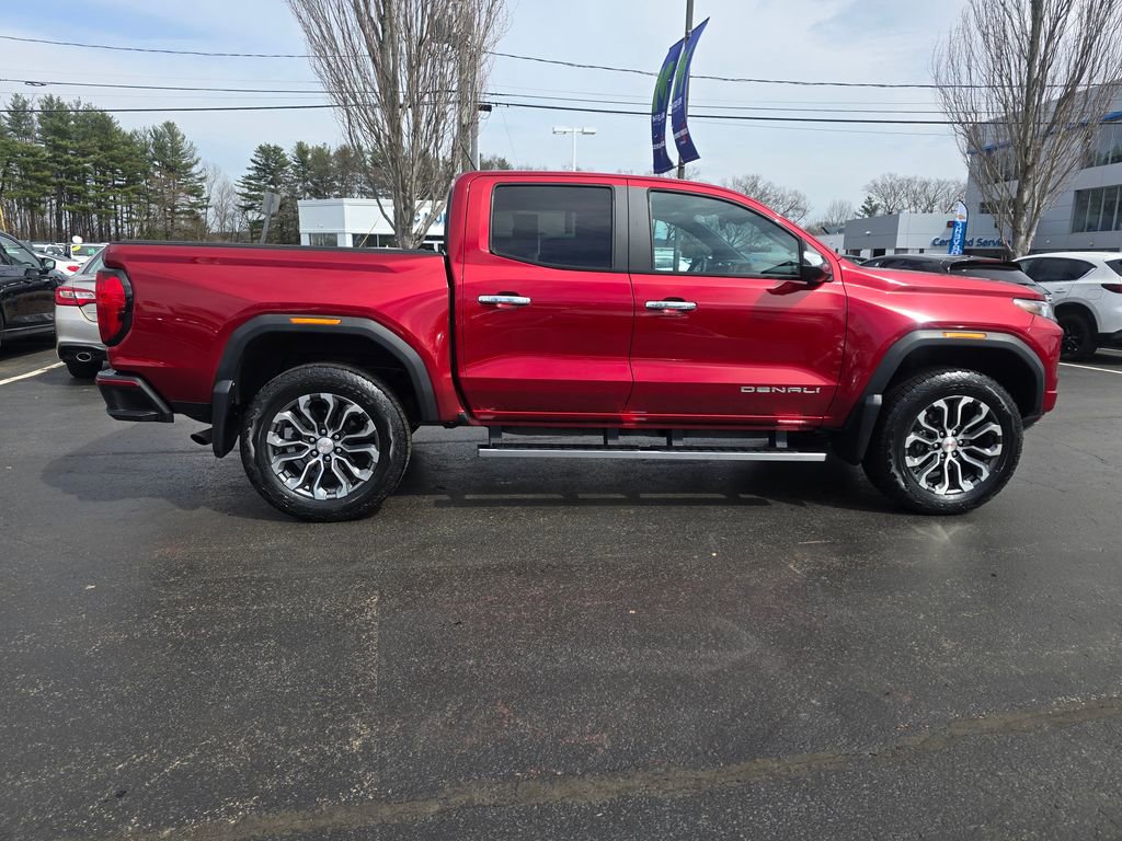 Used 2023 GMC Canyon Denali image 9