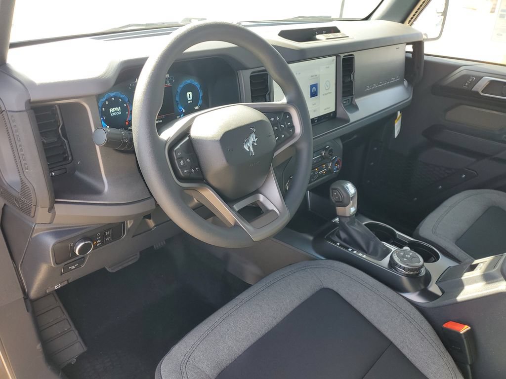 New 2026 Ford Bronco 2-Door AWD/4WD image 14