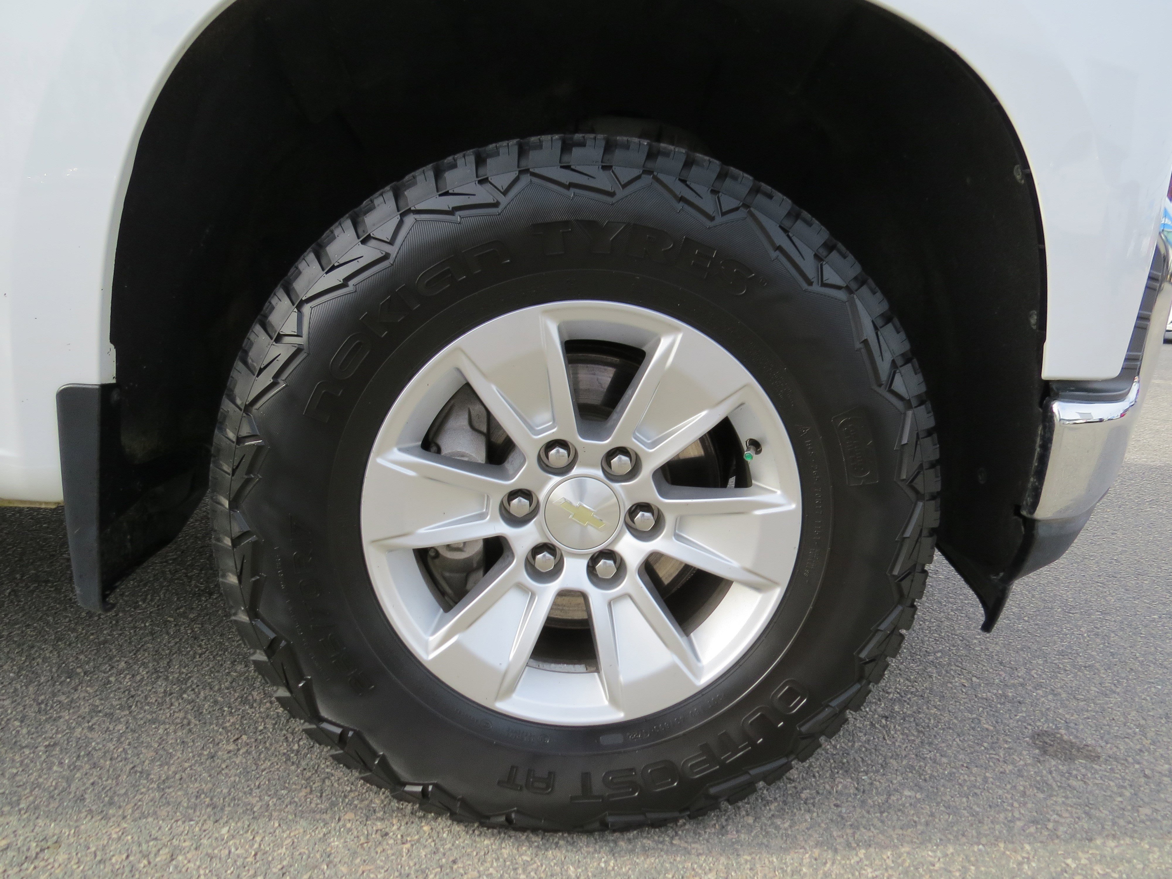 Used 2020 Chevrolet Silverado 1500 LT image 10