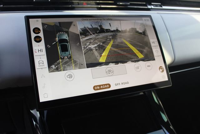 Used 2024 Land Rover Range Rover Sport SE image 21