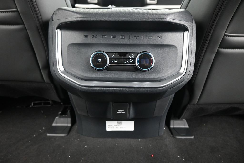 New 2026 Ford Expedition Active AWD/4WD image 21