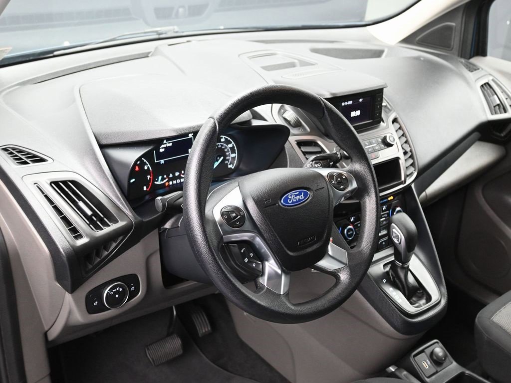Used 2022 Ford Transit Connect XL image 17